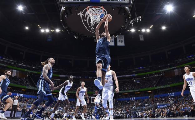 Los Memphis Grizzlies prolongan el contrato de Aldama hasta 2024