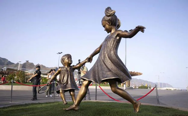 Una escultura en honor a Anna y Olivia, un «no rotundo» a violencia vicaria