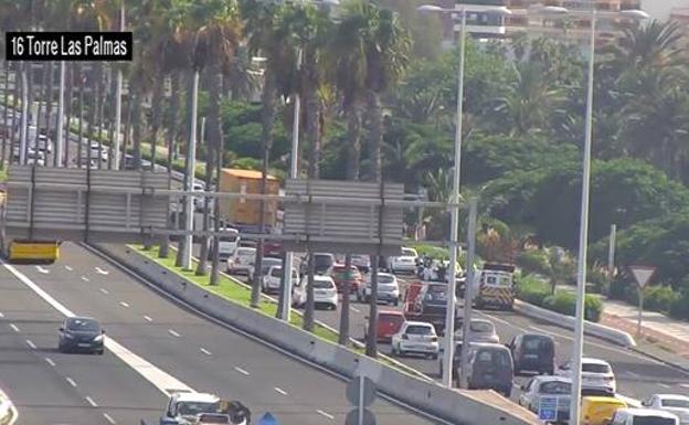 Accidente en la Avenida Marítima, sentido sur, con tres vehículos implicados