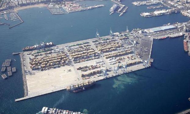 Ibarra informa del futuro del Puerto a la Cámara de Comercio