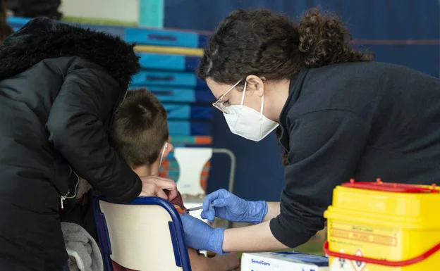 Europa recomienda la vacunación contra la covid de los niños desde seis meses