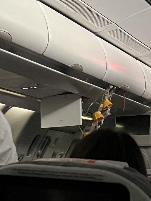 Doce pasajeros resultan heridos por una «turbulencia severa» en un vuelo Madrid-Buenos Aires