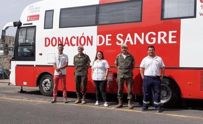 Los efectivos del Soria 9 donan sangre en el ICHH