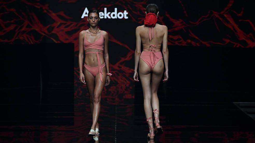 Anekdot realza la belleza femenina con su colección en Moda Cálida