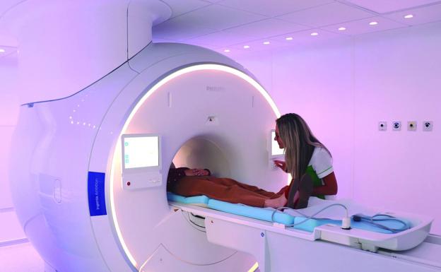 Hospitales Universitarios San Roque, pioneros y únicos en la sanidad privada de Canarias en Atención Oncológica Integral