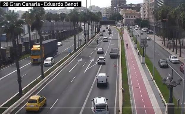 Un vehículo se avería en la Autovía Marítima, sentido sur