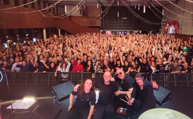 Los Ilegales, el 7 de diciembre, en el parque Islas Canarias