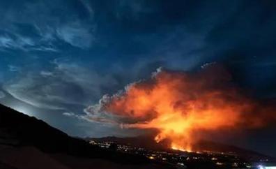 EFE Canarias, premiada por la mejor cobertura del volcán de La Palma