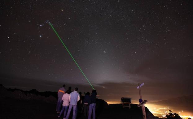 La Palma apaga las luces para ver las estrellas