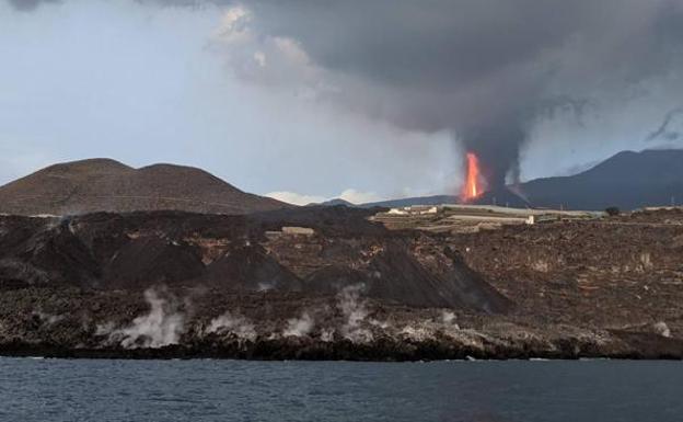 Detectan 400 km3 de magma que han alimentado varios volcanes en La Palma