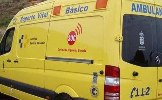 Herido tras colisionar su moto con un turismo en La Laguna