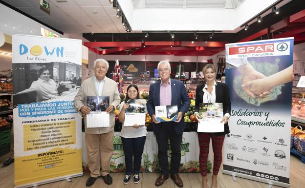 SPAR Gran Canaria vuelve a vender el calendario de la Asociación Síndrome de Down Las Palmas