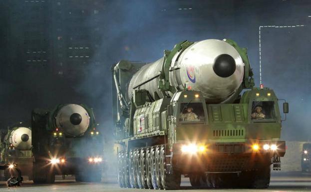 Corea del Norte continúa con su escalada bélica y lanza cuatro misiles en aguas del mar de Japón