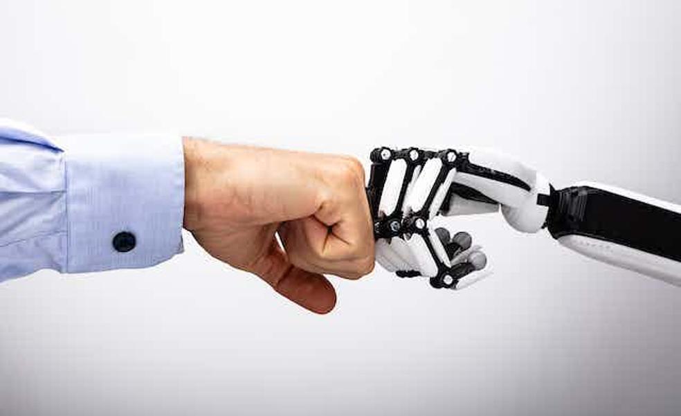 Humanos o robots: La innovación tecnológica como riesgo de pérdida de empleos