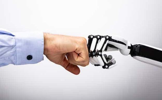 Humanos o robots: La innovación tecnológica como riesgo de pérdida de empleos