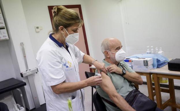 Sanidad notifica cinco fallecidos por covid en los últimos siete días