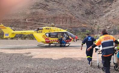 Rescatan en helicóptero a un senderista herido en Mogán