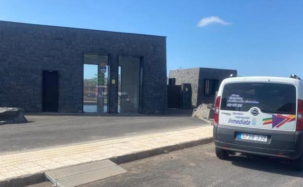 Apaño en el campo de fútbol de Costa Teguise