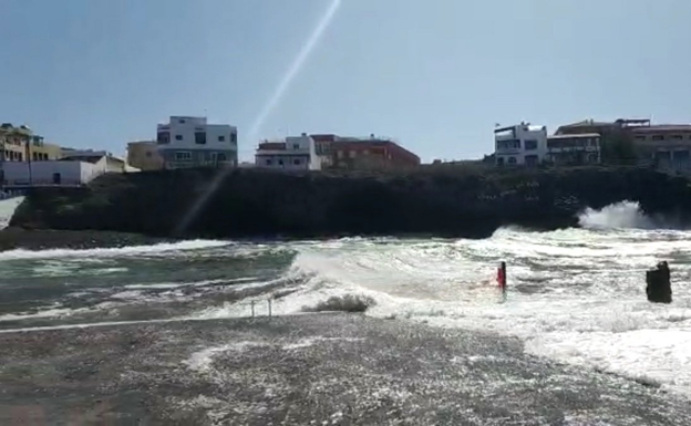 Tres fallecidos por ahogamiento y un desaparecido en una semana trágica en Canarias