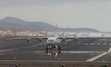 Canarias pide a las aerolíneas reducir las emisiones de CO2 en los viajes a las islas