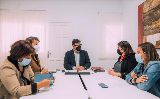 San Bartolomé licitará el colegio que honrará al alcalde Alexis Tejera Lemes