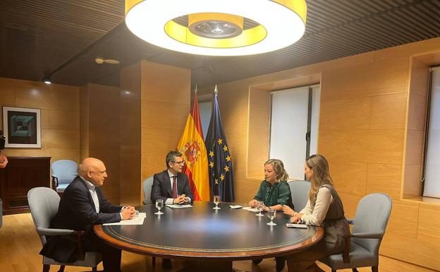 CC cierra un acuerdo con el Gobierno para mejorar la ficha de Canarias en los Presupuestos de 2023