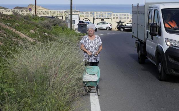 La seguridad depende de 80 metros de acera