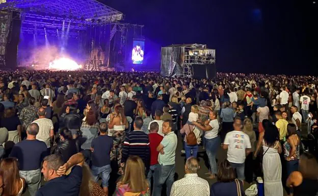 El festival Arena Negra congregó a más de 38.000 personas en la playa de Gran Tarajal