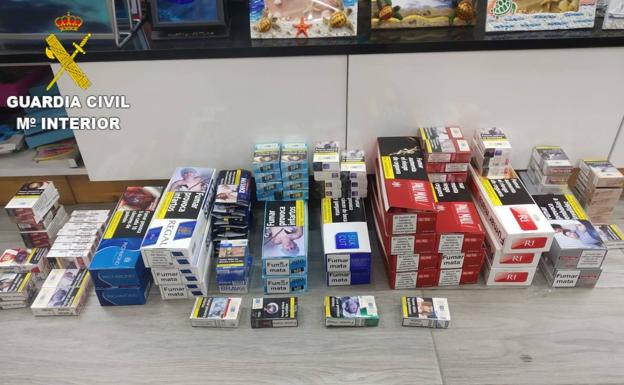 Incautan 270 cajetillas de tabaco y 7 paquetes de tabaco de liar Fuerteventura