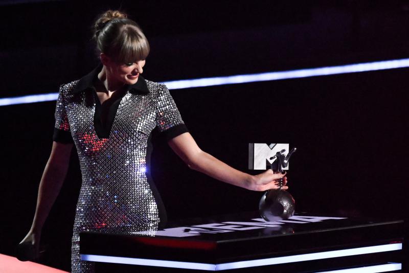 Bad Gyal se cuela en la gran noche de Taylor Swift en los Europe Music Award de MTV