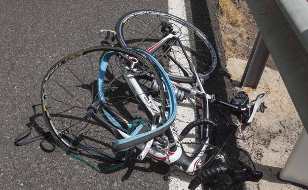 Un ciclista herido grave tras sufrir un atropello en Lanzarote
