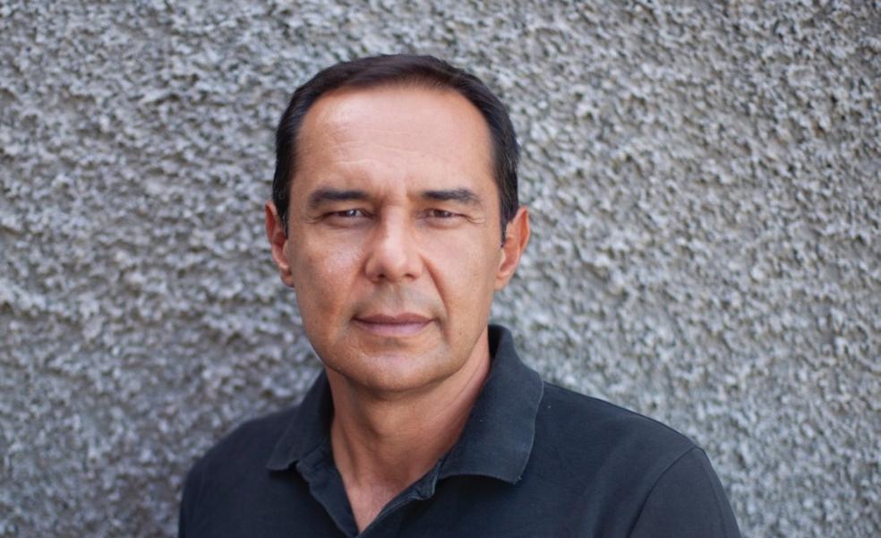 «El lenguaje es reparador, es lo que hace y deshace una historia»