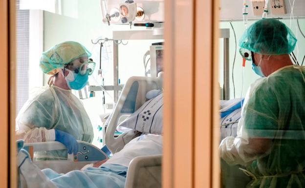 Canarias notifica seis muertes por covid en la última semana