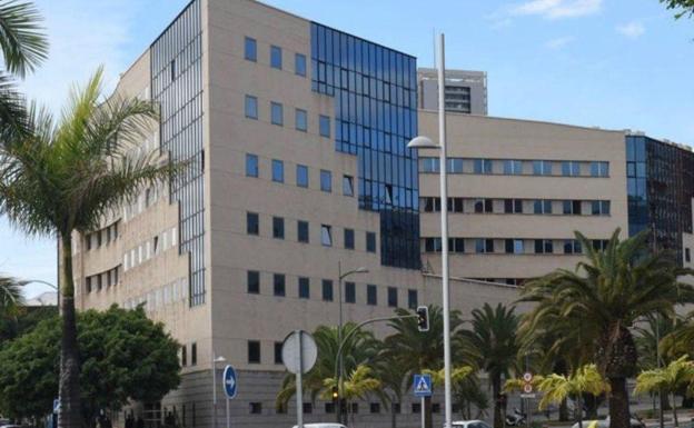 A juicio por apropiarse de los ahorros de su primo discapacitado en Tenerife