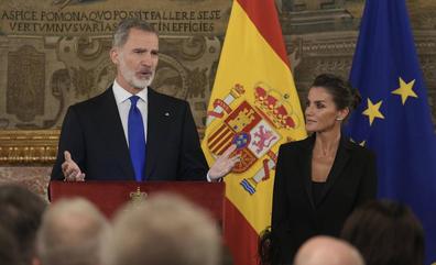 Felipe VI elogia la labor «ejemplar» de los soldados españoles en el extranjero