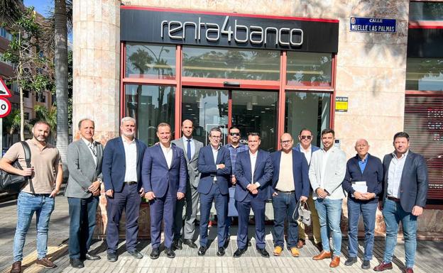 Desayuno de trabajo de la Asociación Empresarios del Atlántico y Renta 4 Banco