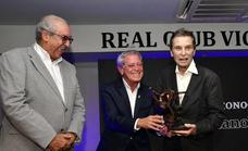 El Real Club Victoria rinde homenaje a Manolo Vieira