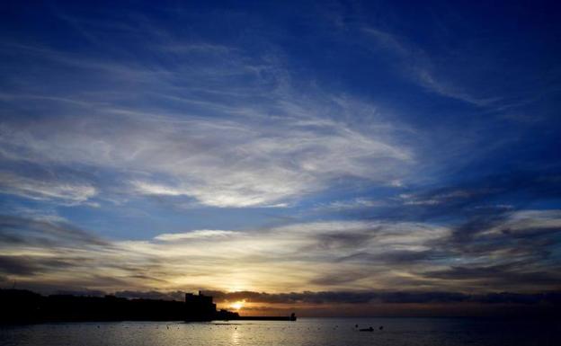 El calor se resiste a irse de Canarias