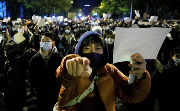 El régimen chino ordena un despliegue policial masivo para contener las protestas populares