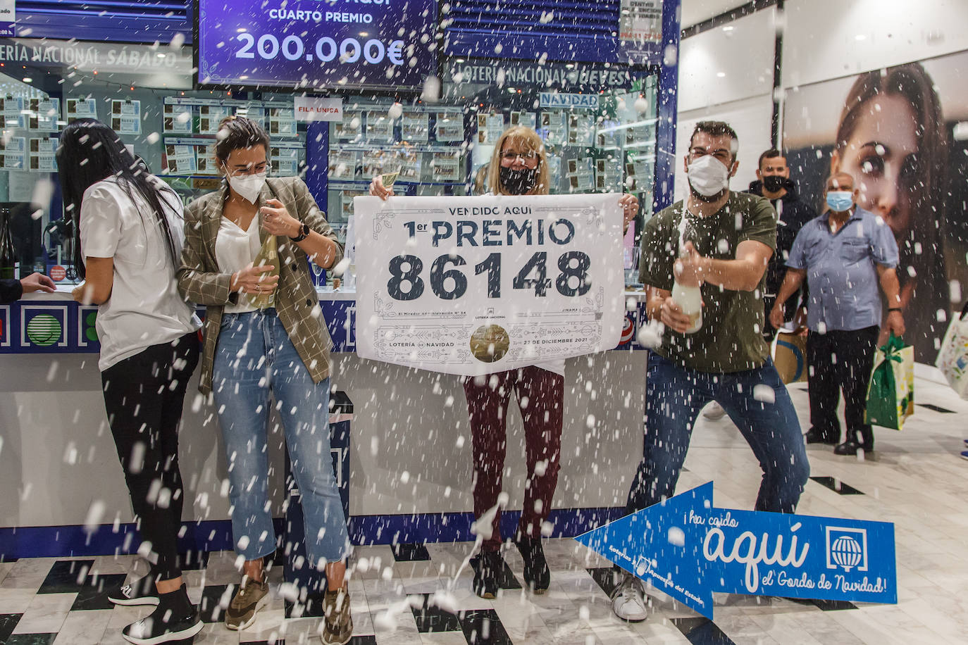 El 'Gordo' sonrió a Gran Canaria el pasado año con el número 86148, vendido en el CC El Mirador. 