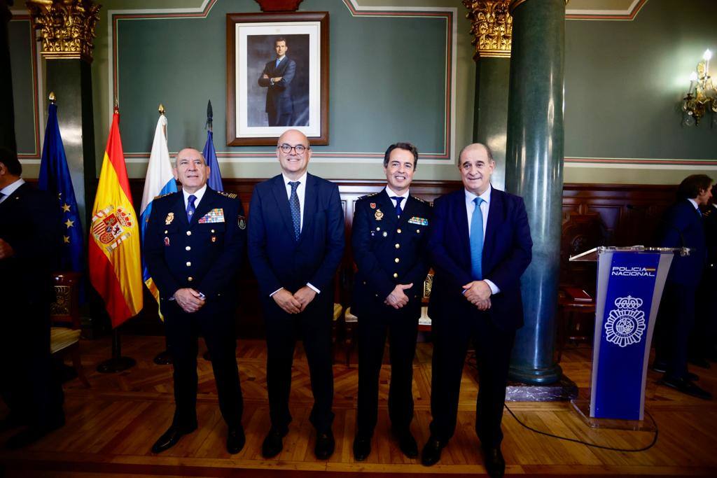 Toma de posesión nuevo jefe policía nacional en canarias