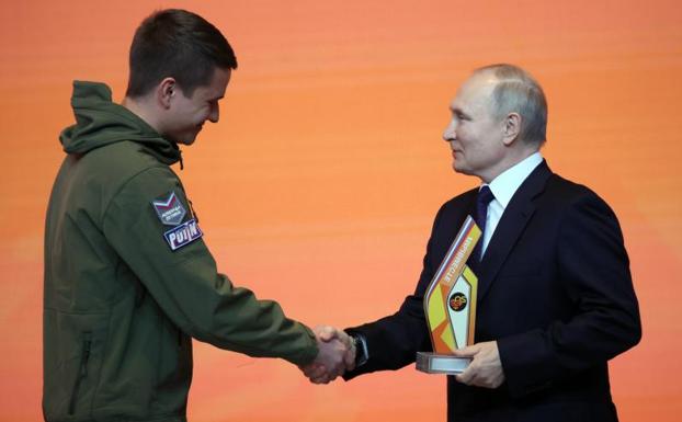 Moscú premia las acciones humanitarias