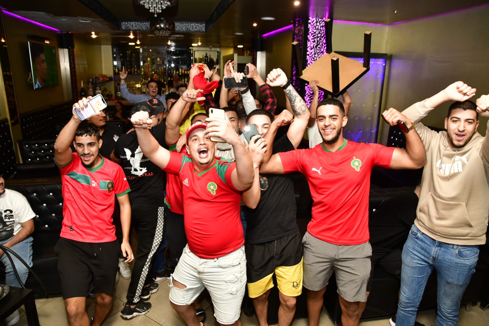 Aficionados de Marruecos celebran el triunfo ante España en Vecindario