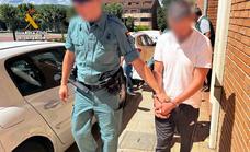 Detenido un francotirador que disparaba desde su casa a viviendas y colegios en La Rioja
