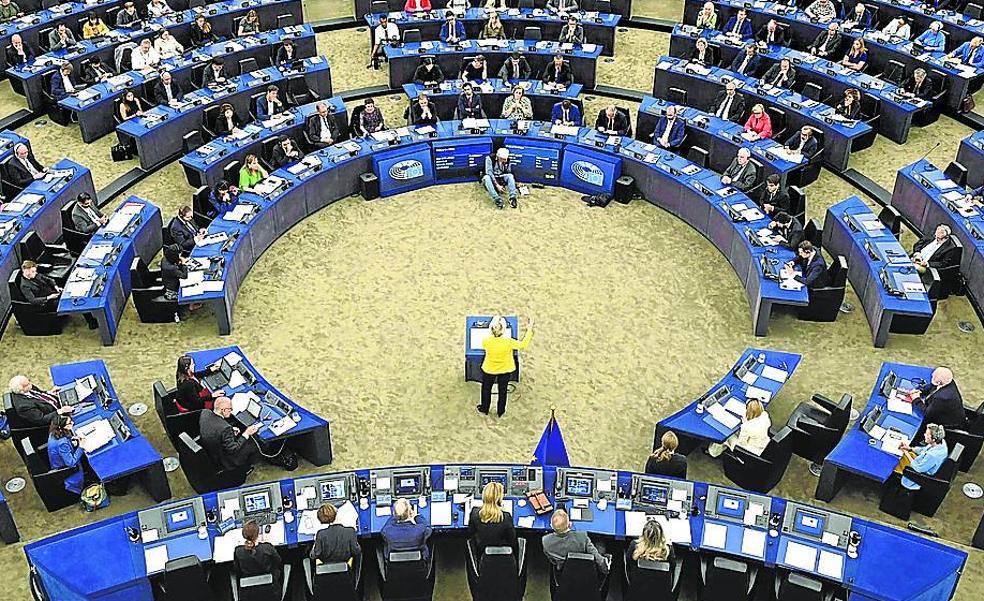 Redada en Bruselas por posibles sobornos de Qatar en el Parlamento Europeo