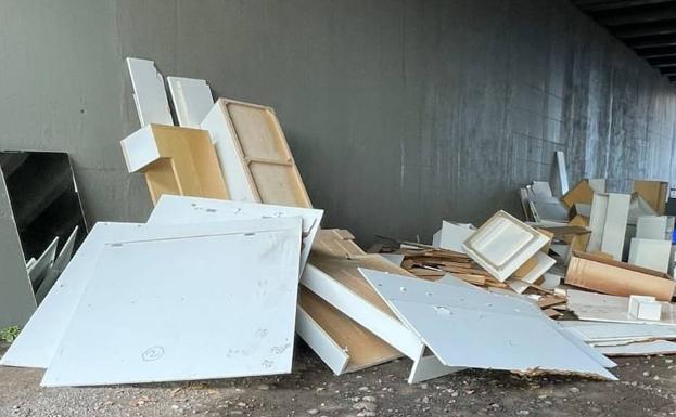 La Policía Verde de Telde identifica a los responsables de un vertido en el Barranco Real