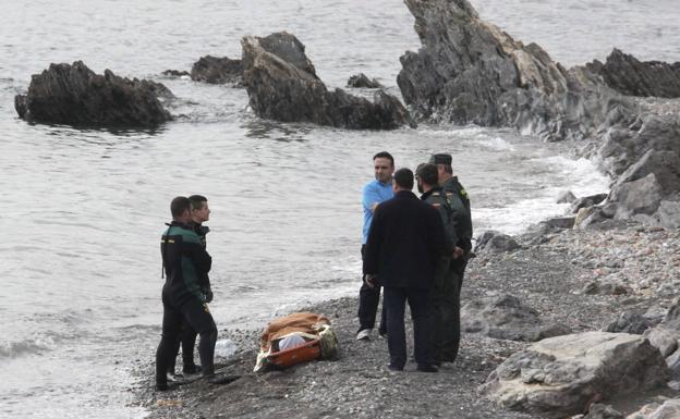 Hallan el cadáver de un inmigrante que intentó entrar a nado en Ceuta