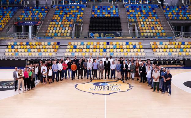 El Granca celebra el tradicional cóctel navideño con patrocinadores y medios de comunicación