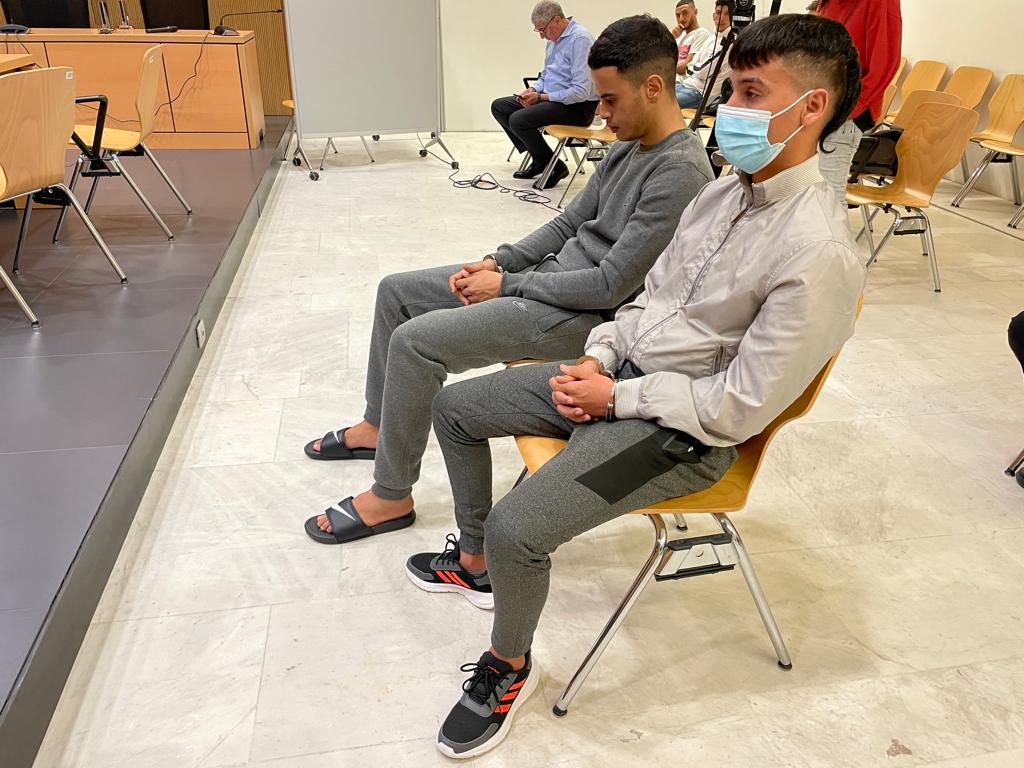 Condenados por abusar de una cuidadora de su centro de inmigrantes