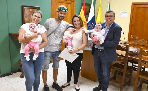 Alaïa, Alyssa y Astrid: primeras trillizas nacidas en Valsequillo